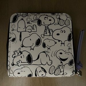 Snoopy wallet